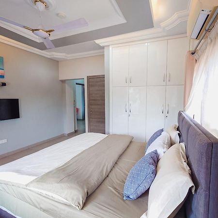 Queens View Apartment อักกรา ภายนอก รูปภาพ