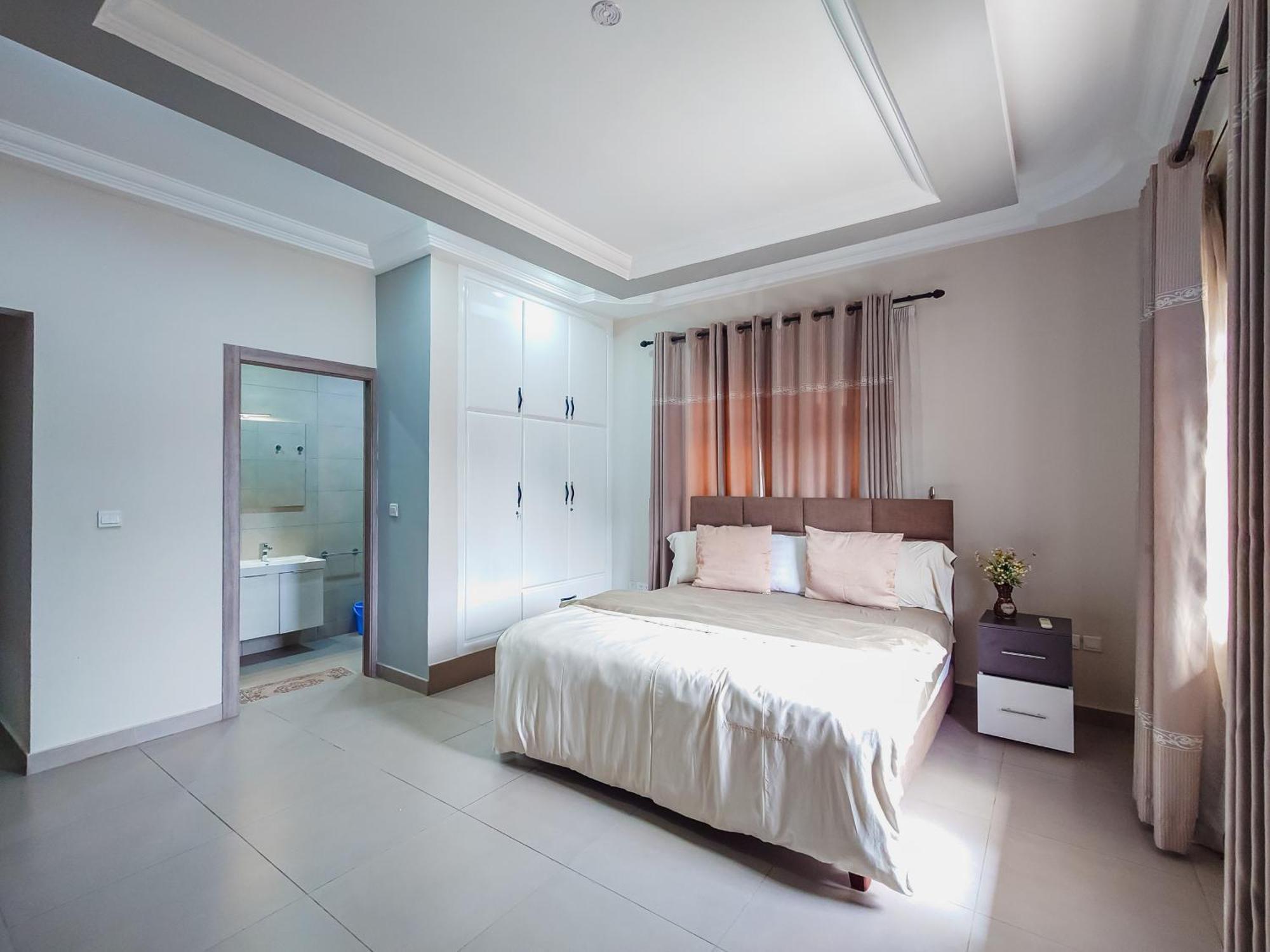 Queens View Apartment อักกรา ภายนอก รูปภาพ