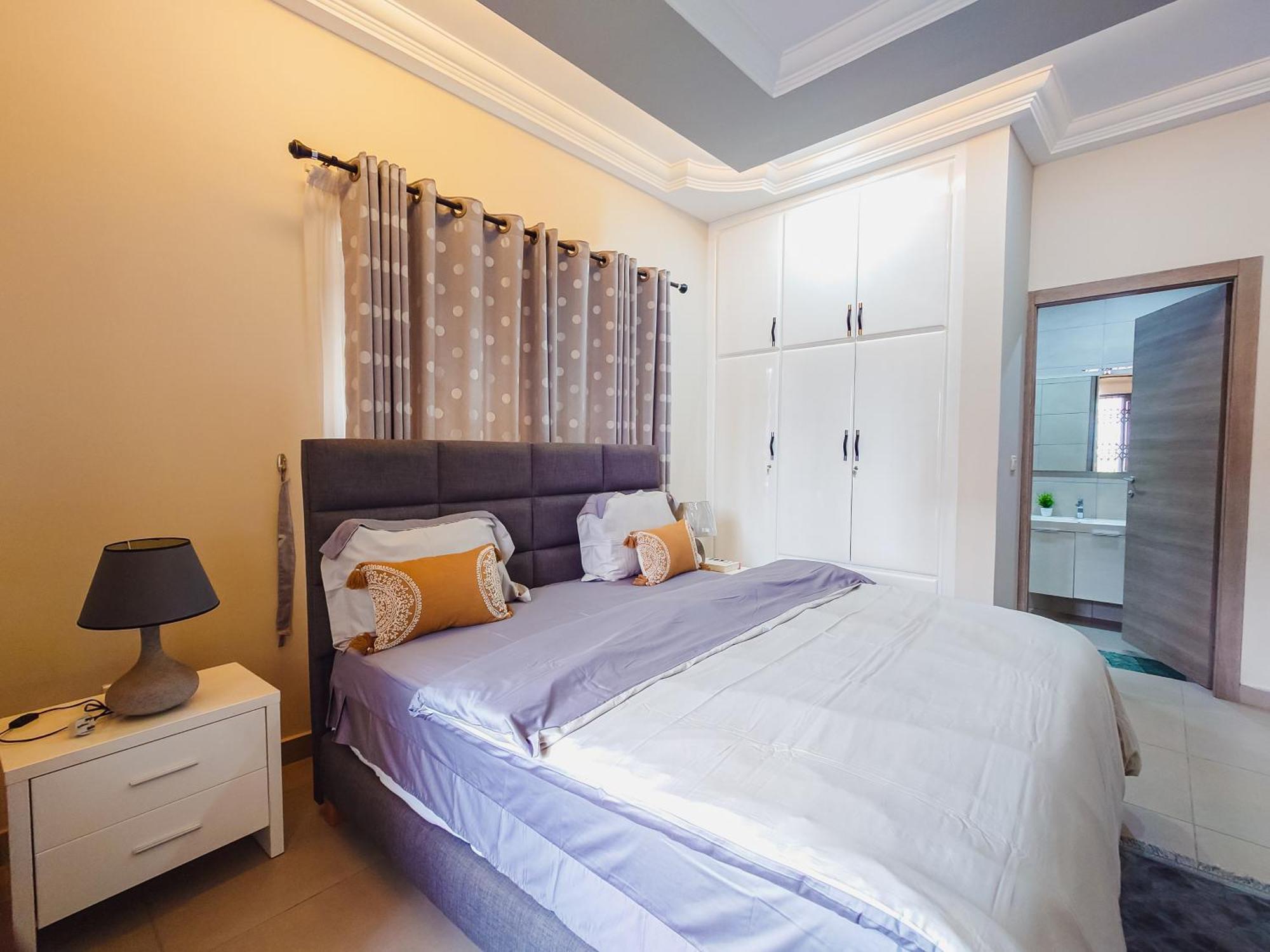 Queens View Apartment อักกรา ภายนอก รูปภาพ