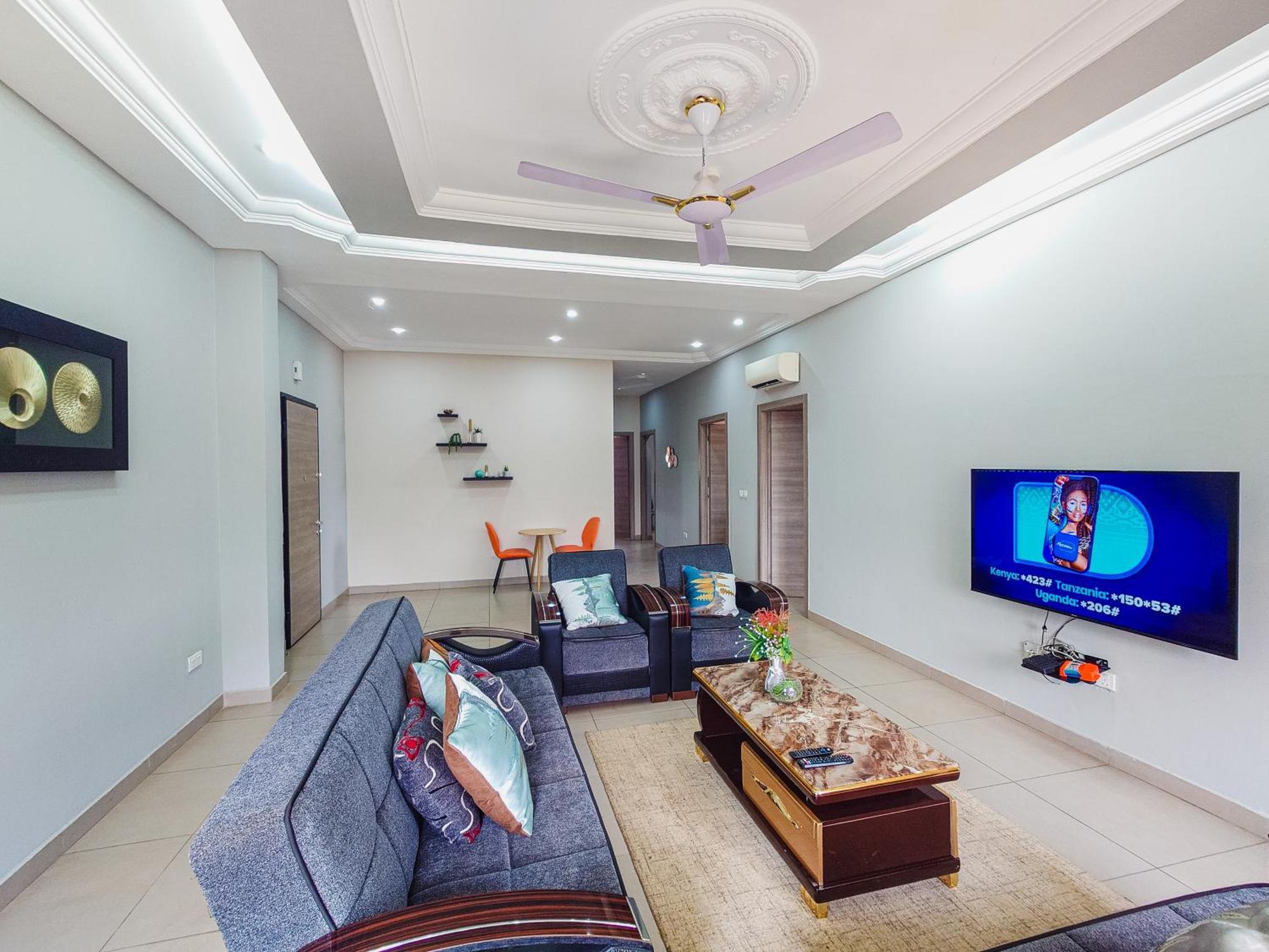 Queens View Apartment อักกรา ภายนอก รูปภาพ