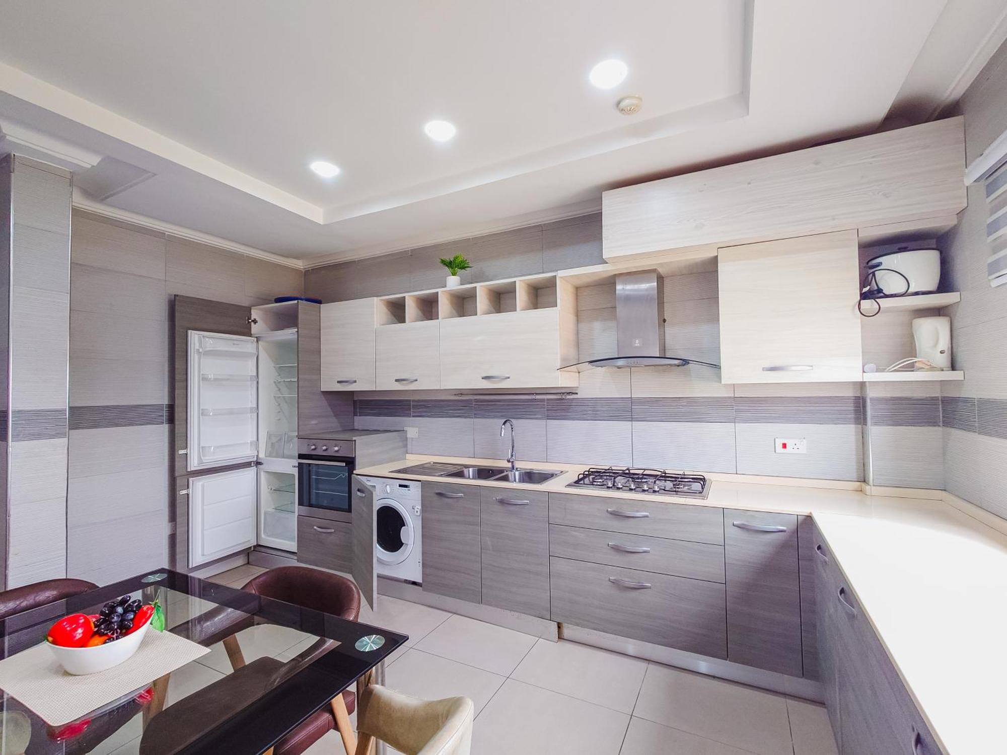 Queens View Apartment อักกรา ภายนอก รูปภาพ