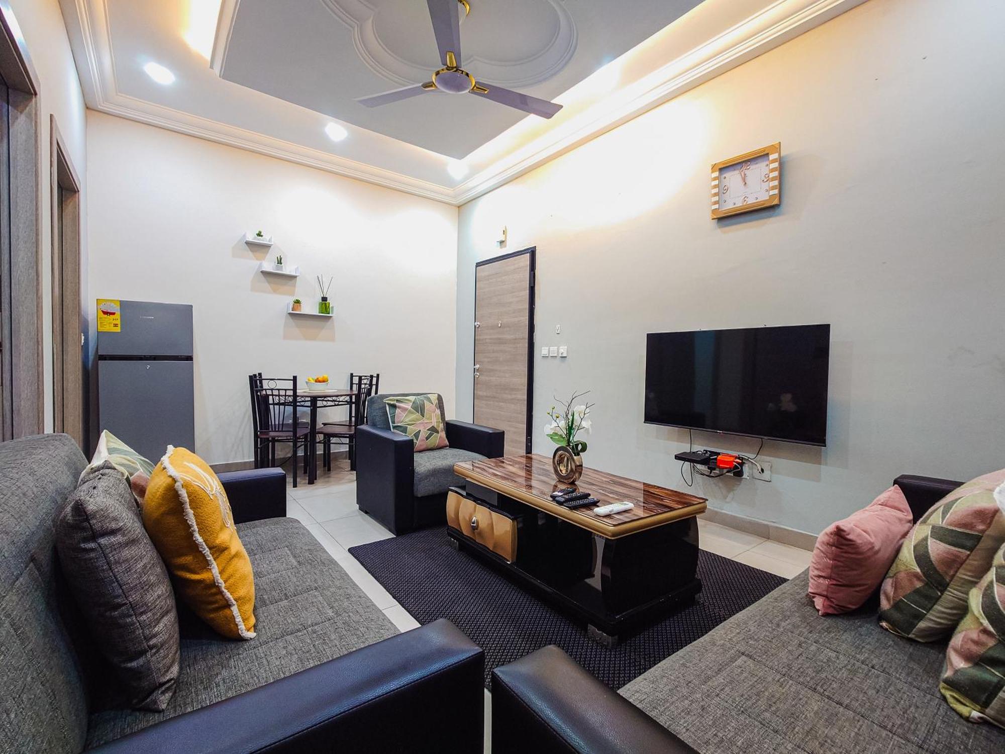 Queens View Apartment อักกรา ภายนอก รูปภาพ